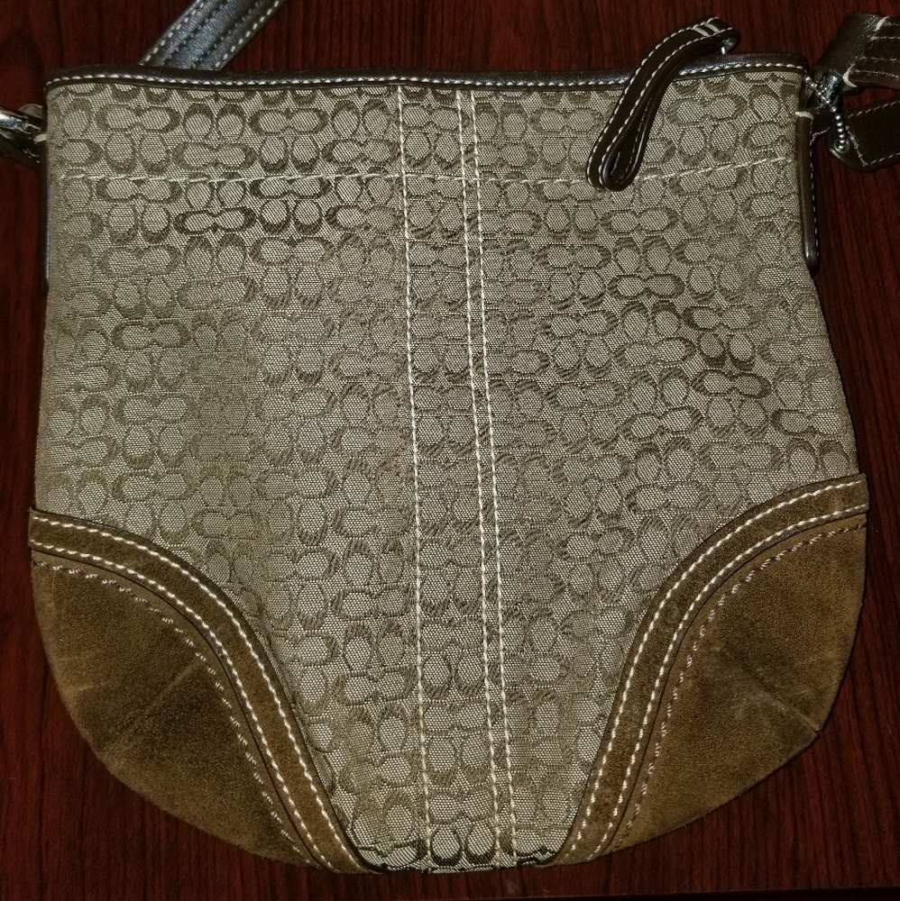 Coach Signature Crossbody bag